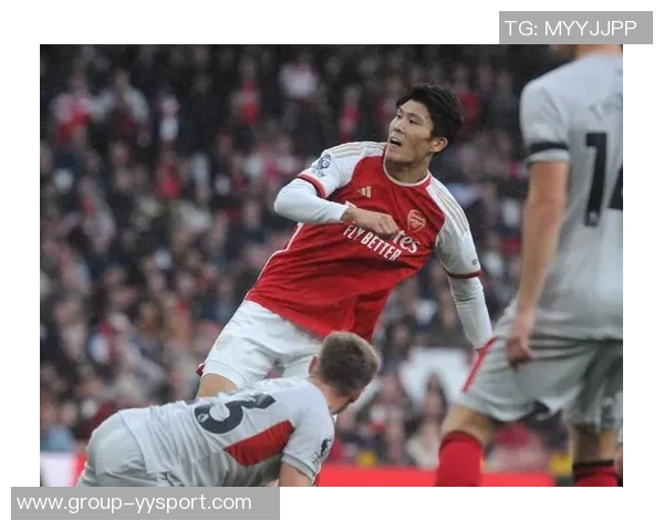 富安健洋下周将进行阿贾克斯体检若顺利将签约半年 富安健洋下周将进行阿贾克斯体检若顺利将签约半年