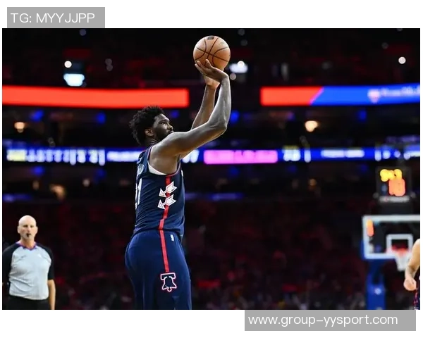 恩比德首节表现惊艳7投5中高效斩获11分3篮板1助攻 恩比德首节表现惊艳7投5中高效斩获11分3篮板1助攻