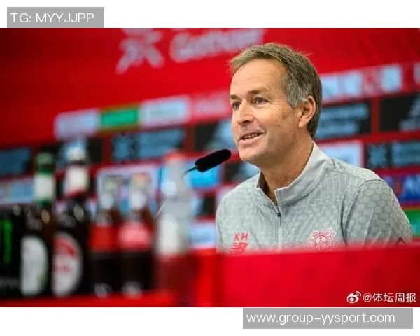 滕哈赫短暂执教结束尤尔曼德接任后德甲战绩辉煌 滕哈赫短暂执教结束尤尔曼德接任后德甲战绩辉煌