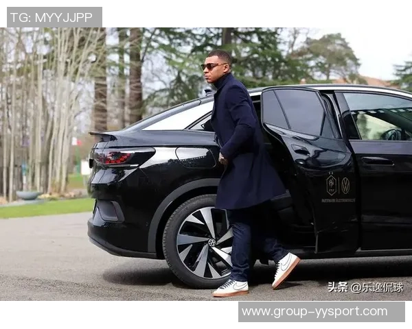 姆巴佩26岁获赠豪车却无驾照收藏不驾驭引发热议 姆巴佩26岁获赠豪车却无驾照收藏不驾驭引发热议